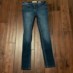 Hollister dark wash skinny jean